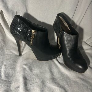 MICHAEL Michael Kors Black and Gold Heeled Boots